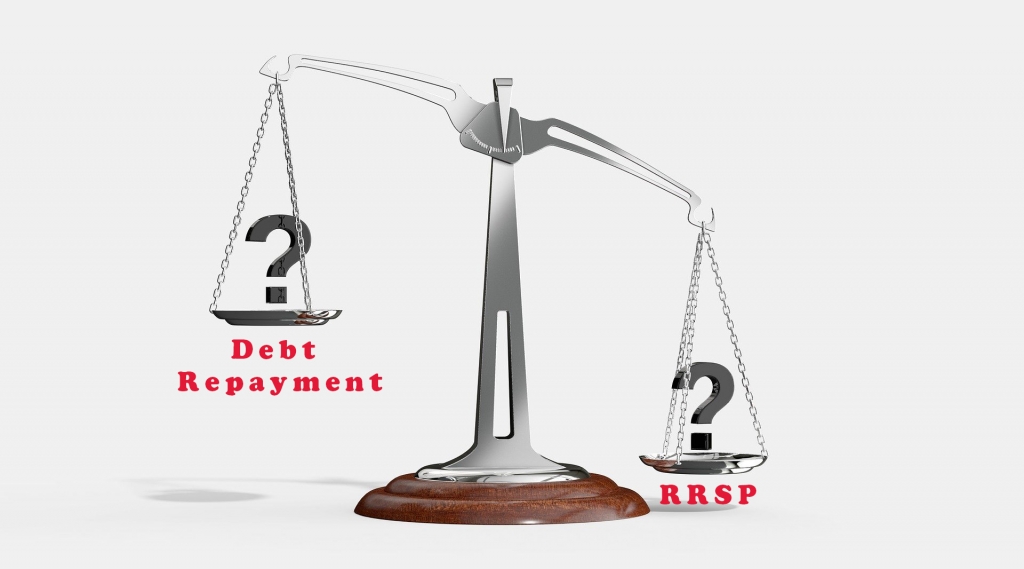 Scale with questions marks comparing debt & rrsp