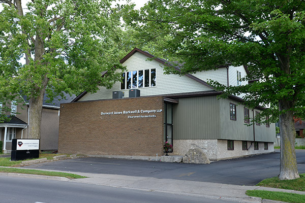 Photo of the front of the Welland office location.