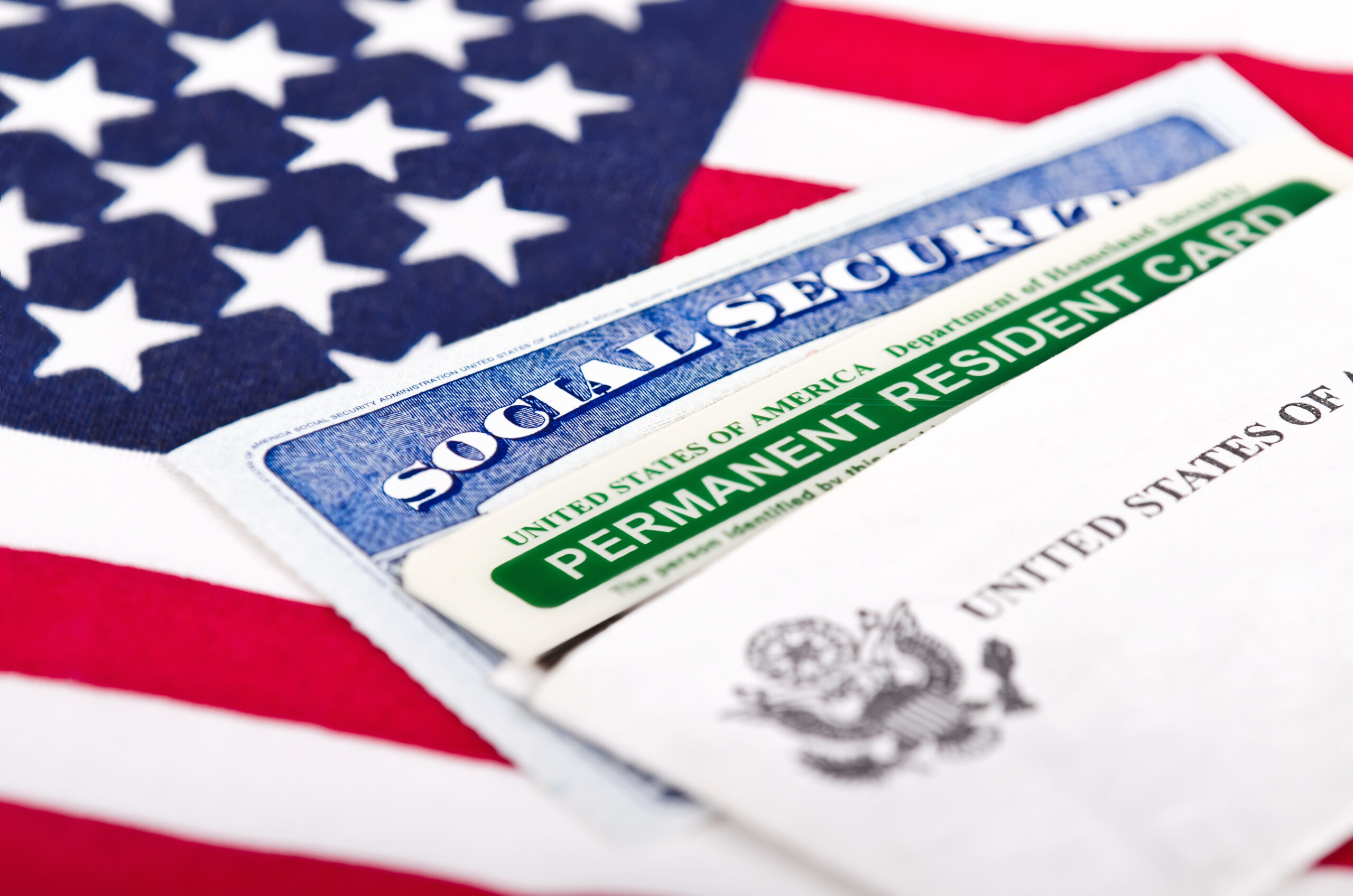 US Tax Issues for US Citizens and Green Card  Holders Living in Canada